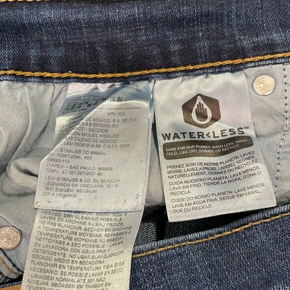 LEVI'S "Boyfriend" Mid Rise Straight Leg Washed & Distressed - 33 - Picture 7 of 8